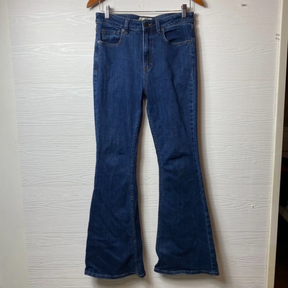 Free People jeans are